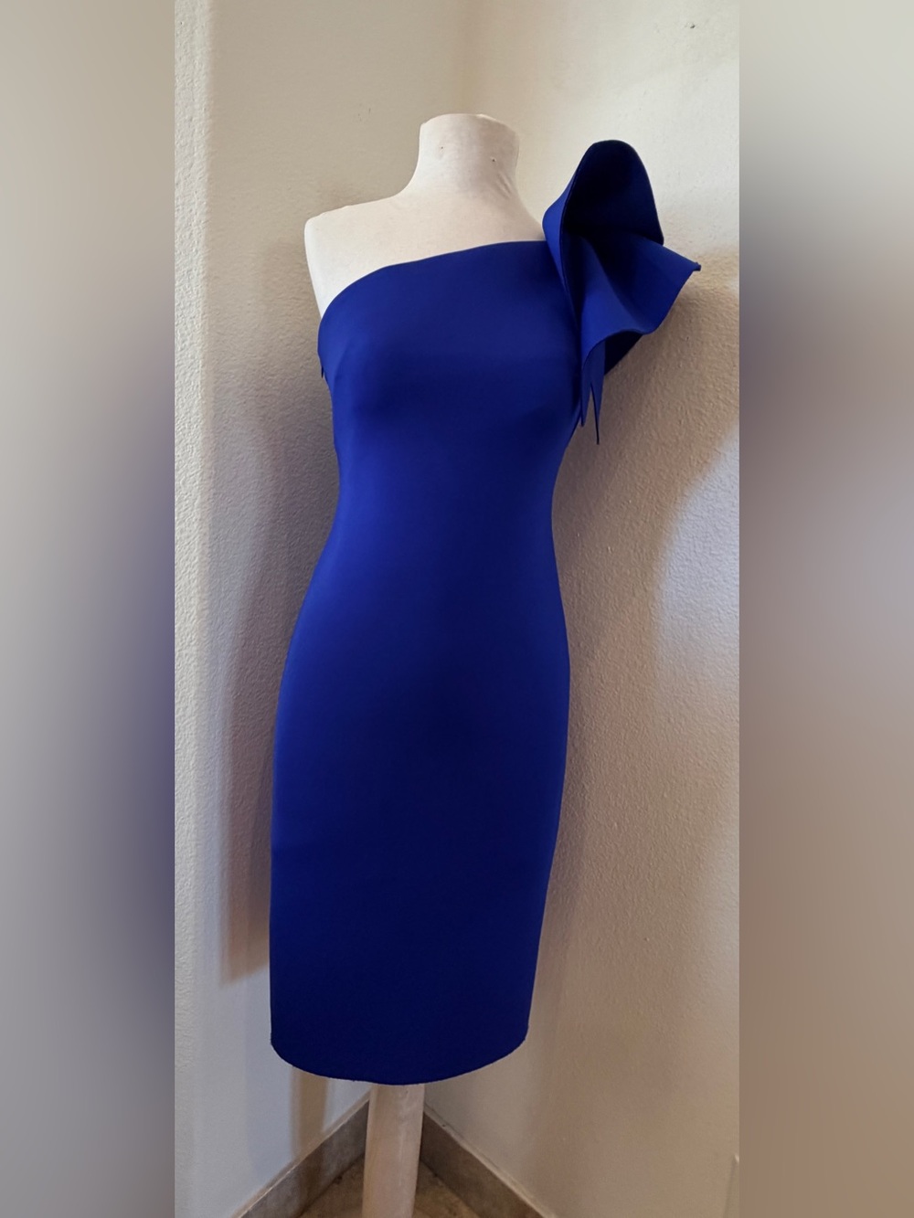 Eliza J One-Shoulder Cobalt Blue Cocktail Dress with Sculpted Shoulder Detail